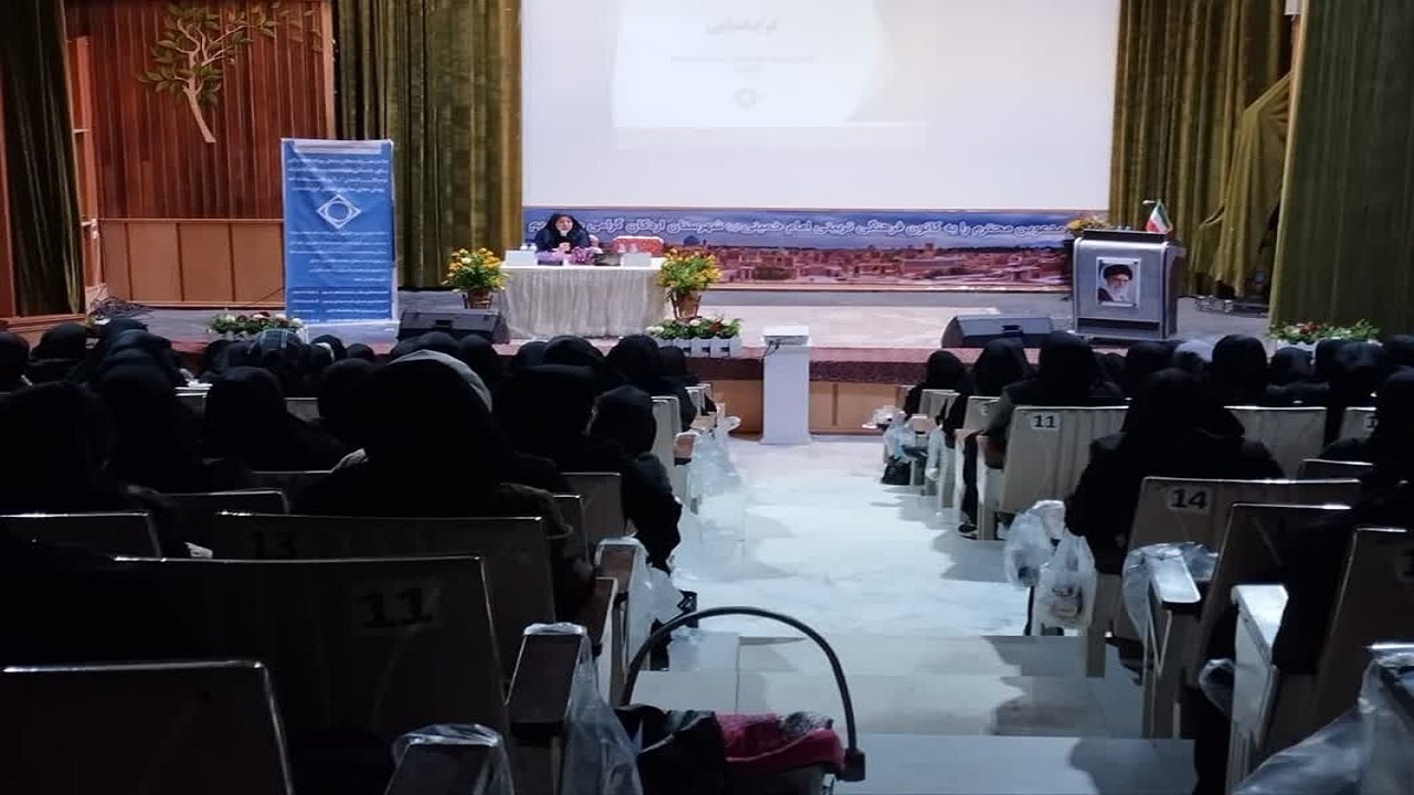 کاهش مشکلات اجتماعی با توانمندسازی زنان