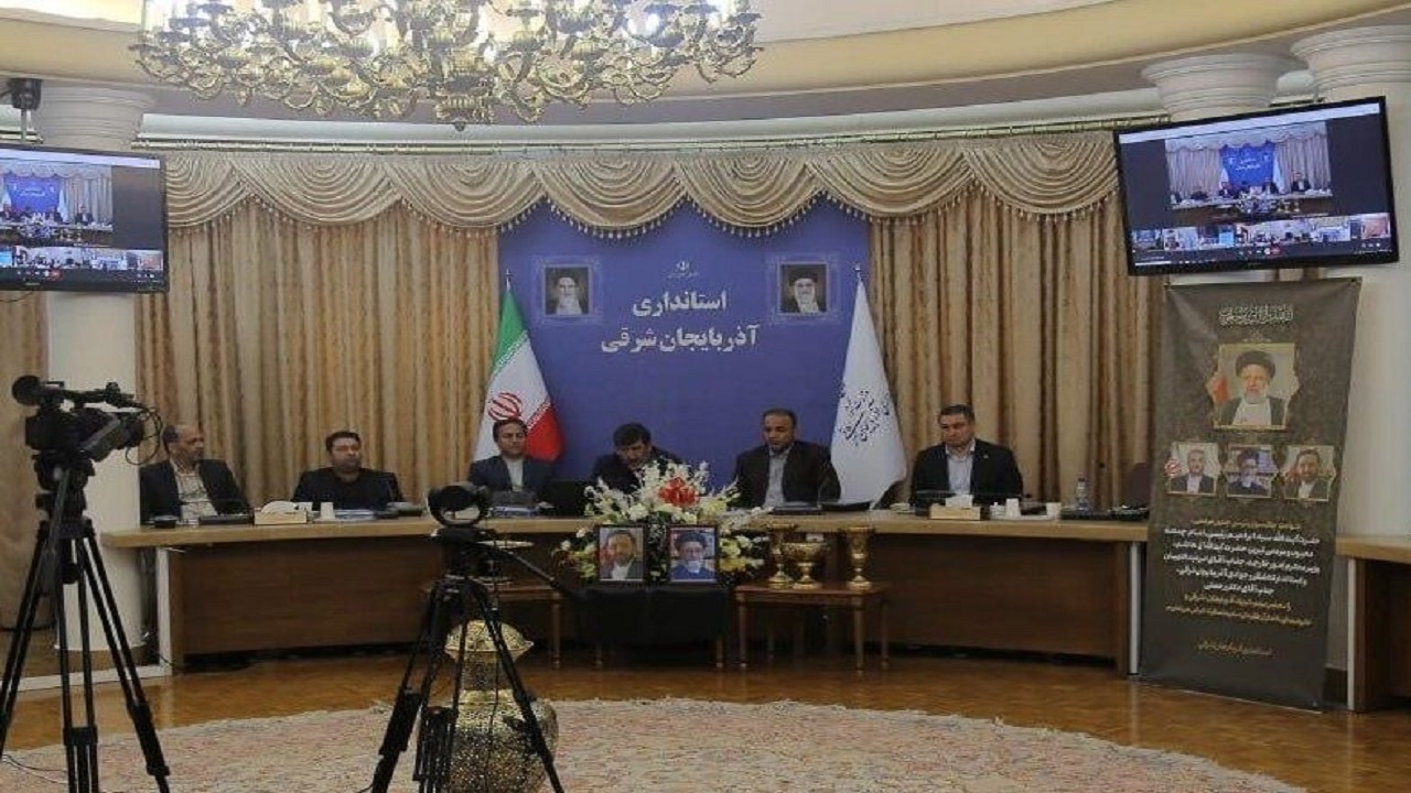 دریافت تسهیلات یک هزار و ۳۰۰ میلیارد ریالی توسط هنرمندان صنایع دستی آذربایجان‌شرقی