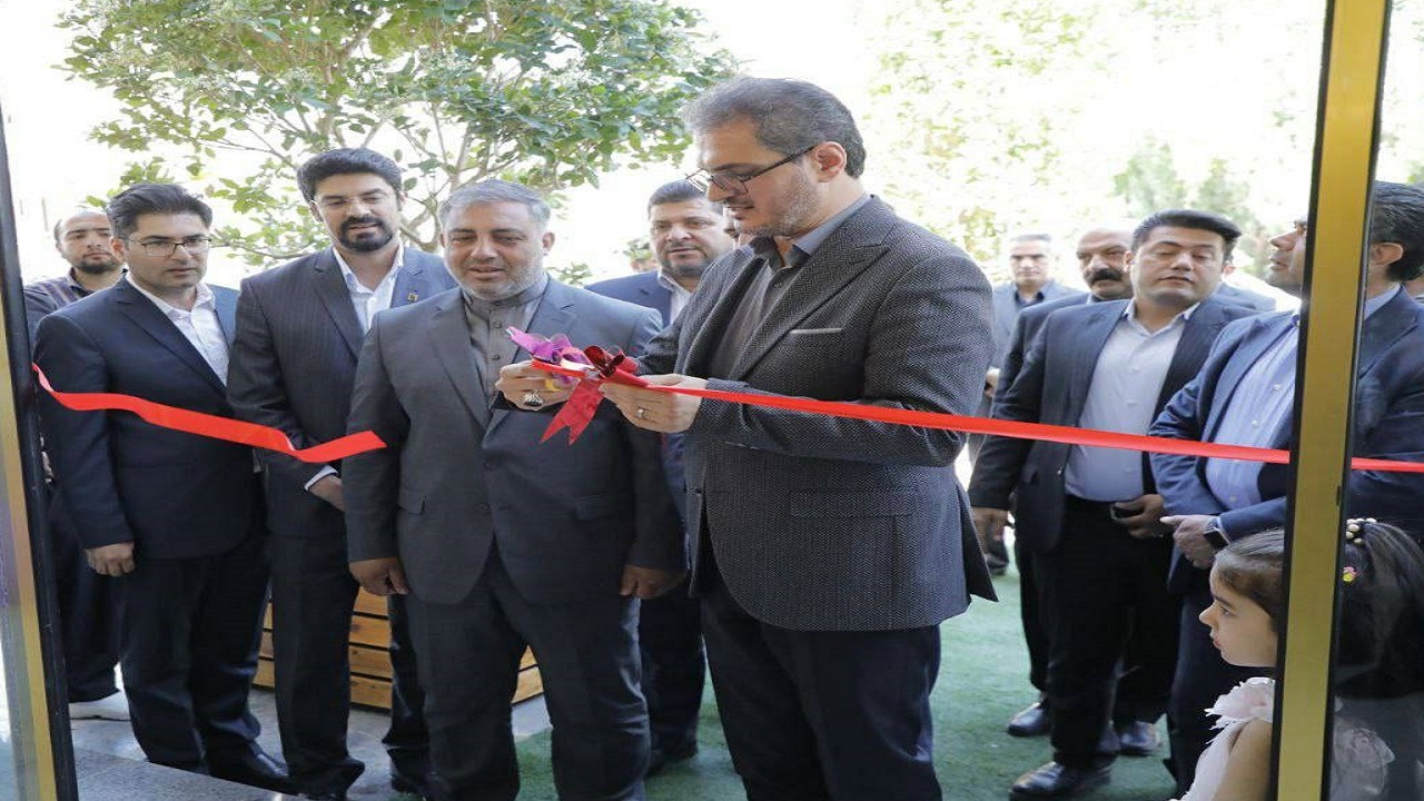 افتتاح بزرگترین مجموعه مبلمان در سنندج