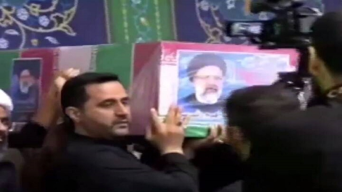 نوه‌های شهید رئیسی در آغوش رهبر انقلاب + فیلم