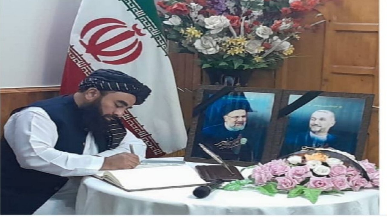 حضور سخنگوی طالبان در کنسولگری ایران در قندهار
