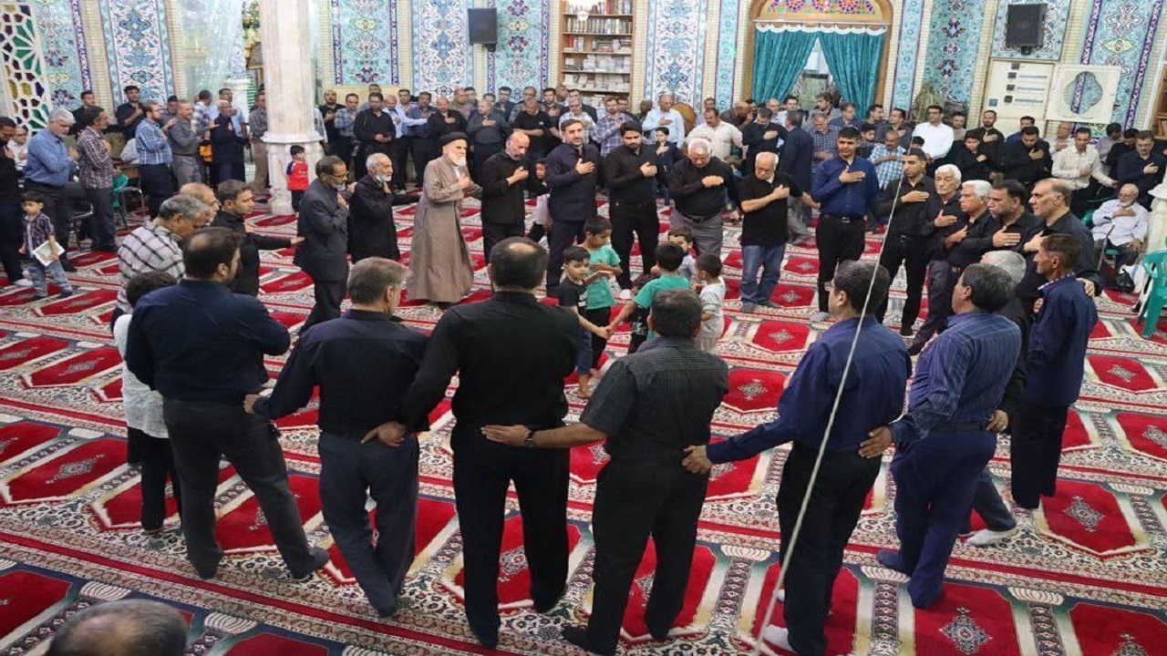 مراسم سوگواری رئیس جمهور شهید و همراهانش در لارستان + تصاویر