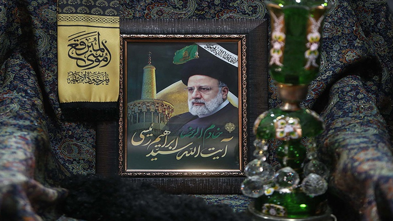 سوگواری خادمان حرم امام رضا (ع) در قم