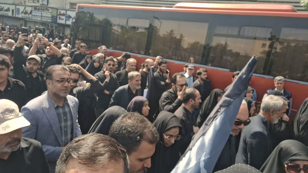 مراسم باشکوه تشییع شهید رئیسی و همراهانش