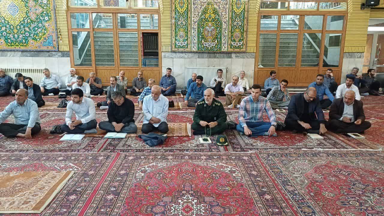 قرلئت دعای ندبه در امامزاده سید بهلول(ع) شهرستان خوی
