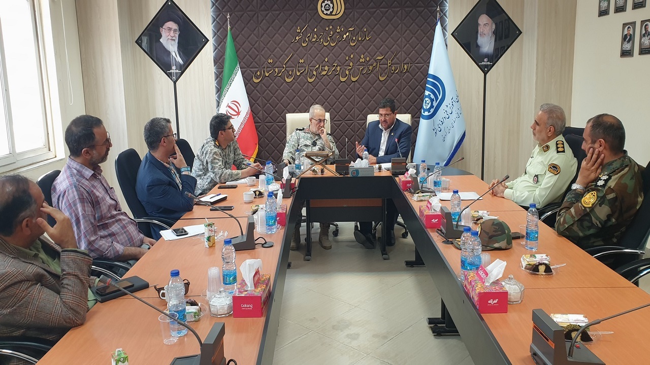 بهره گیری از تمامی امکانات فنی و حرفه ای برای نهضت مهارت آموزی سربازان