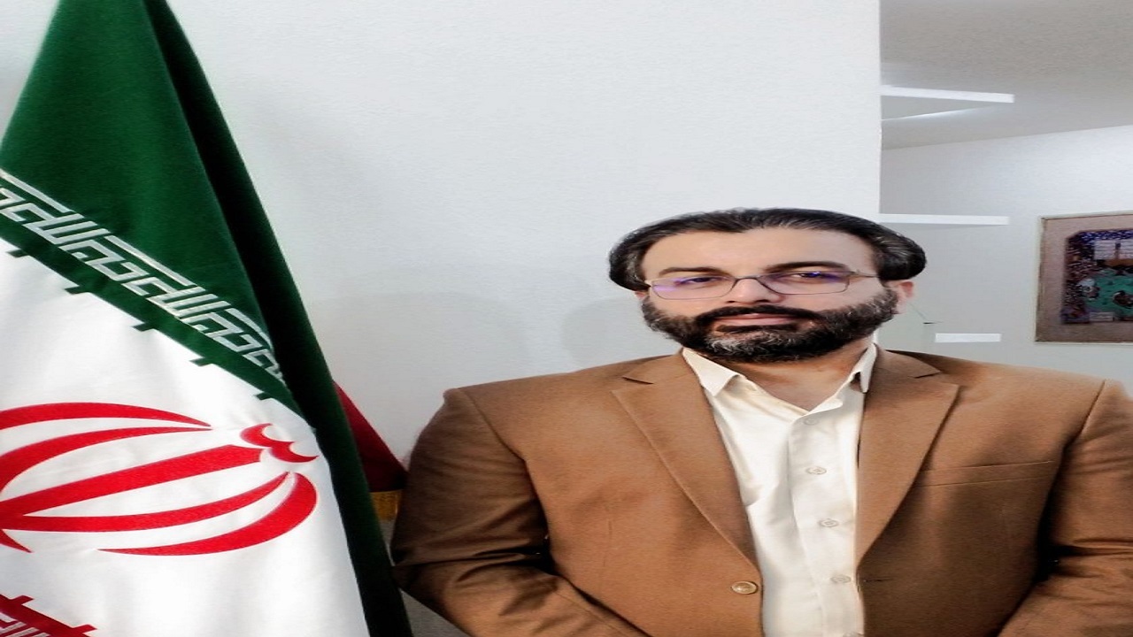 انقلاب اسلامی ایران را از زندان ظلمت آزاد کرد