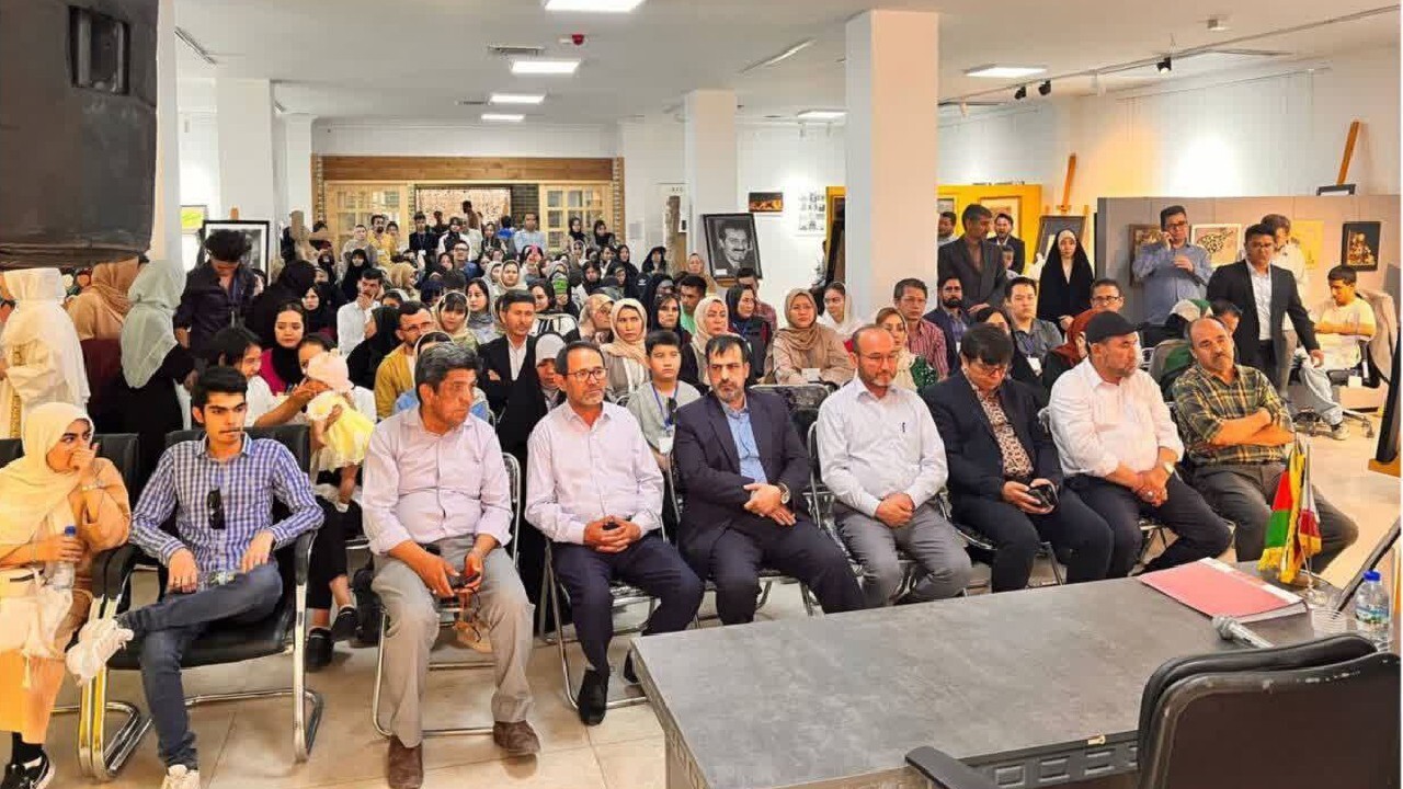 اختتامیه نمایشگاه آثار نخبگان اتباع در البرز + تصاویر
