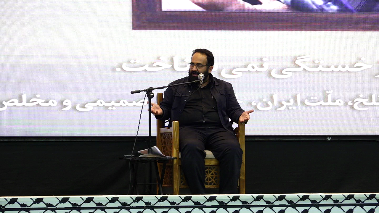 رمز عزت و محبوبیت شهید جمهور در مردمی بودن او بود