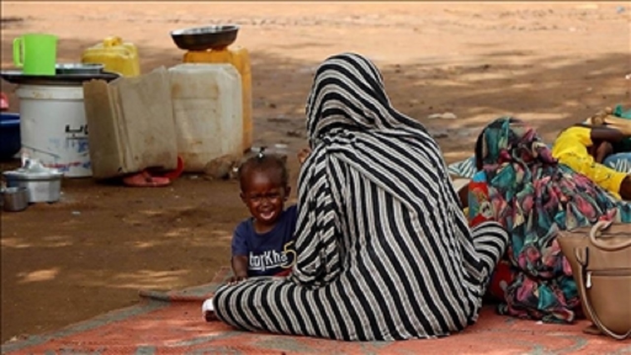 شهروندان سودانی به علف خوردن روی آورده‌اند