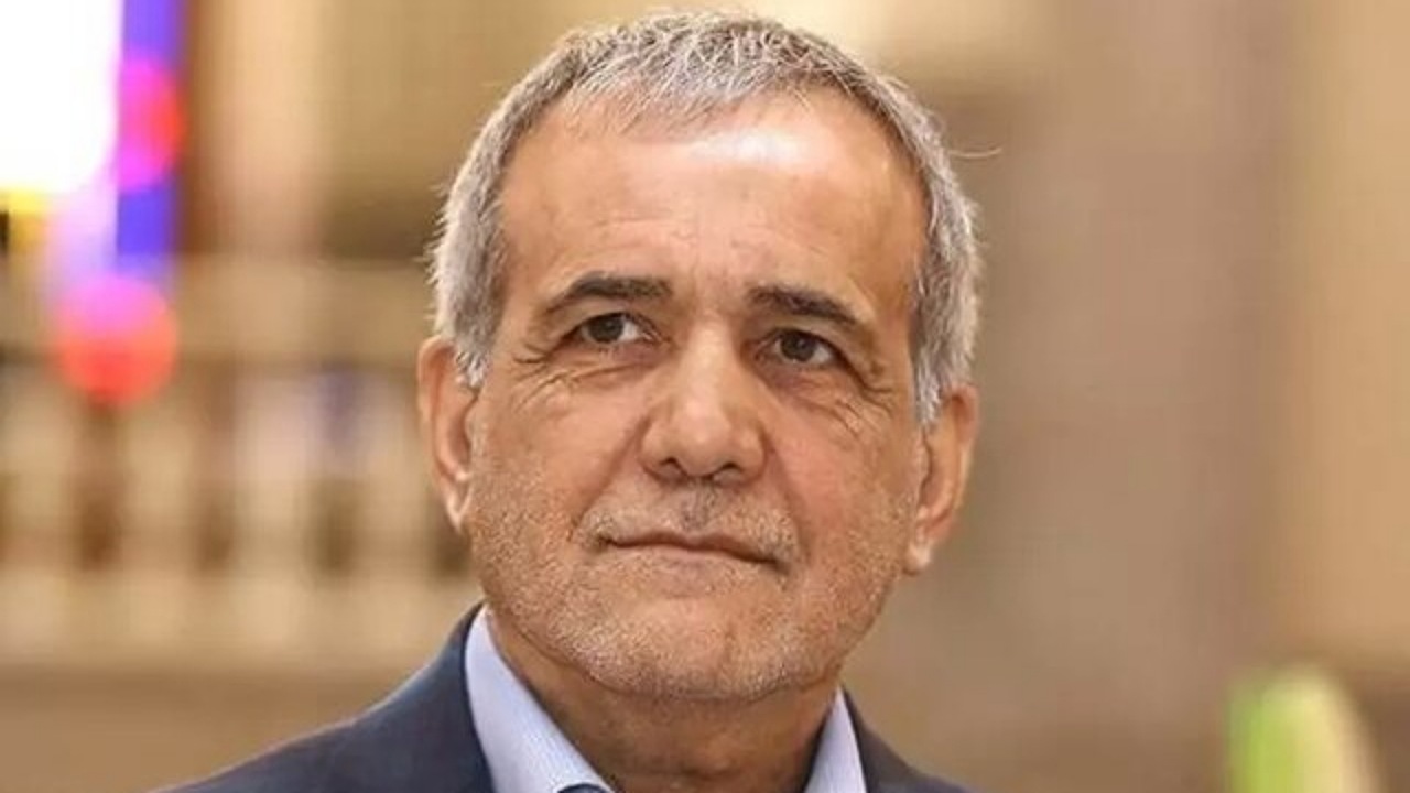 کاردان‌ها باید به قدرت برسند/ لزوم مدیریت اقتصاد