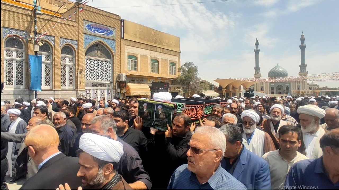 تشییع پیکر آیت الله محمدی در شهر مقدس قم