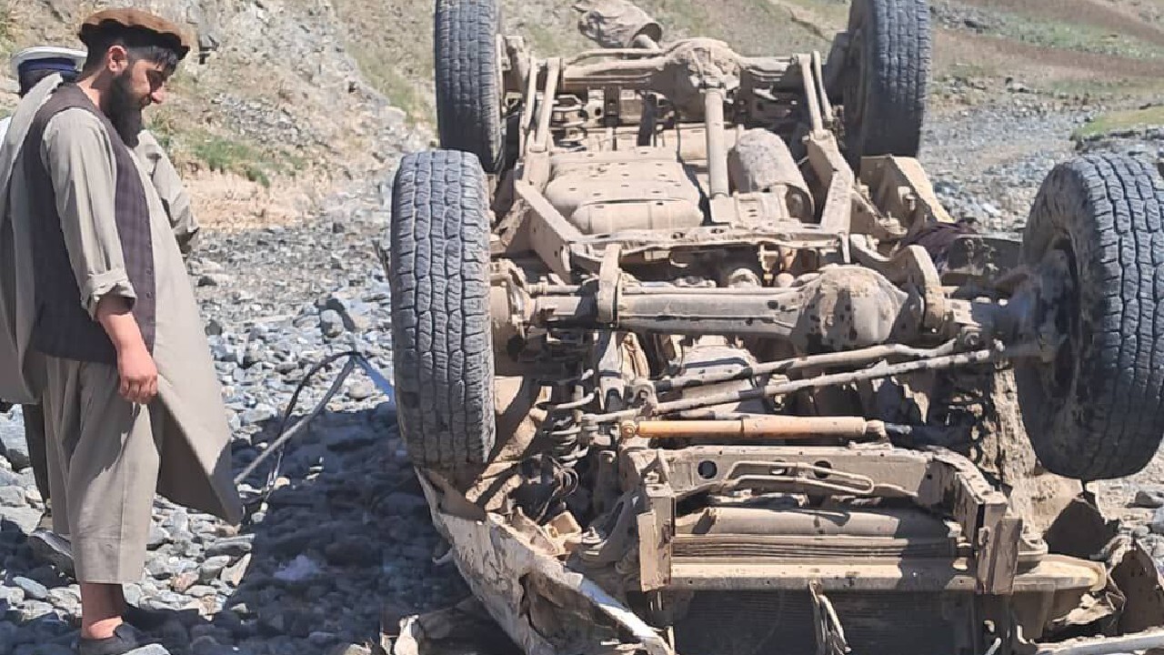 ۱۷ کشته و زخمی بر اثر حادثه ترافیکی در تخار و بدخشان