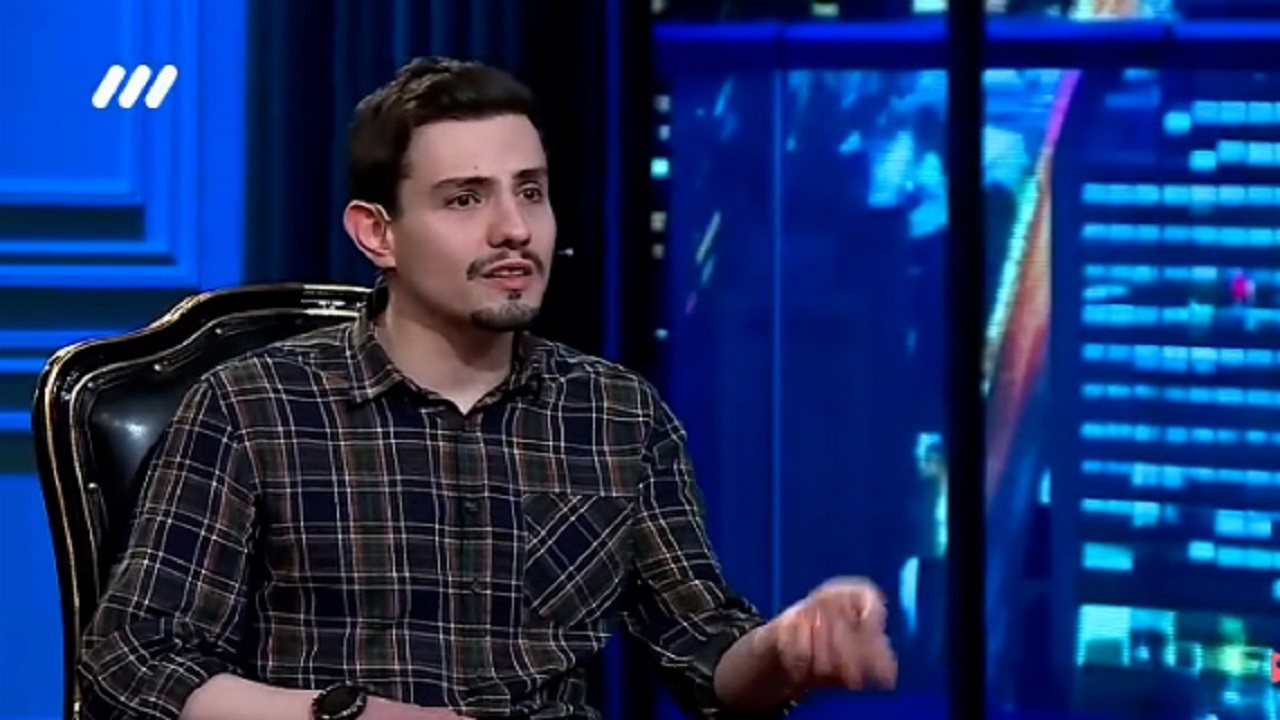 خاطره امیر کاظمی از هل دادن بچه فامیل به داخل استخر + فیلم