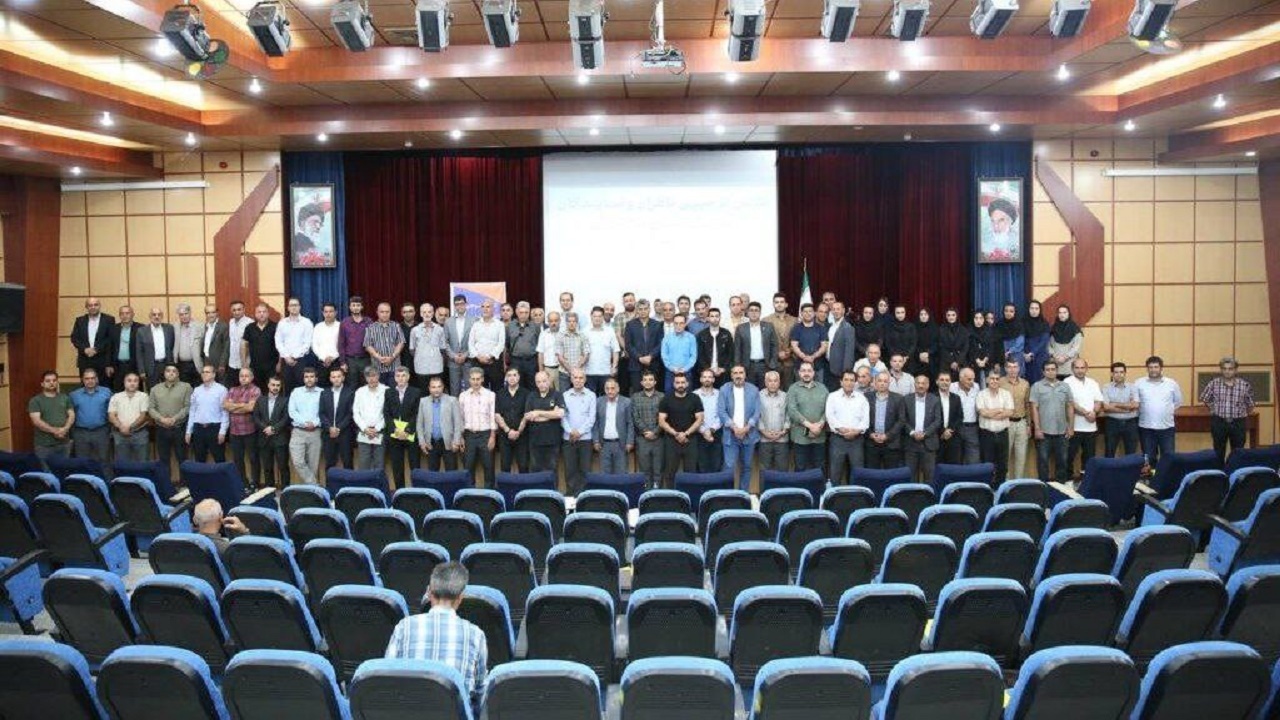 ناظران و نمایندگان فوتبال مازندران در کلاس توجیهی پیش فصل