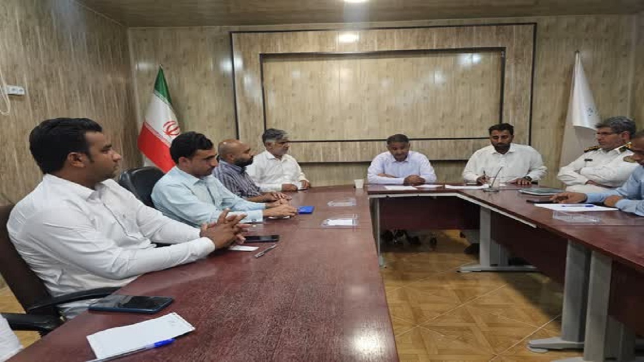 مدیرکل راهداری جنوب سیستان و بلوچستان  جوابگوی مطالبه مردم زرآباد باشد