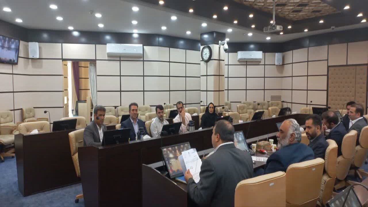 نشست طرح نوسازی سپرده گذاری اتباع در قم