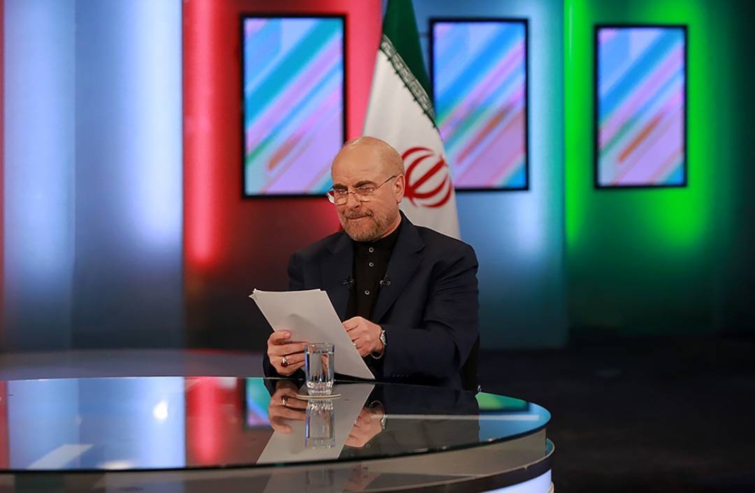 شعار من &laquo;خدمت و پیشرفت&raquo; است