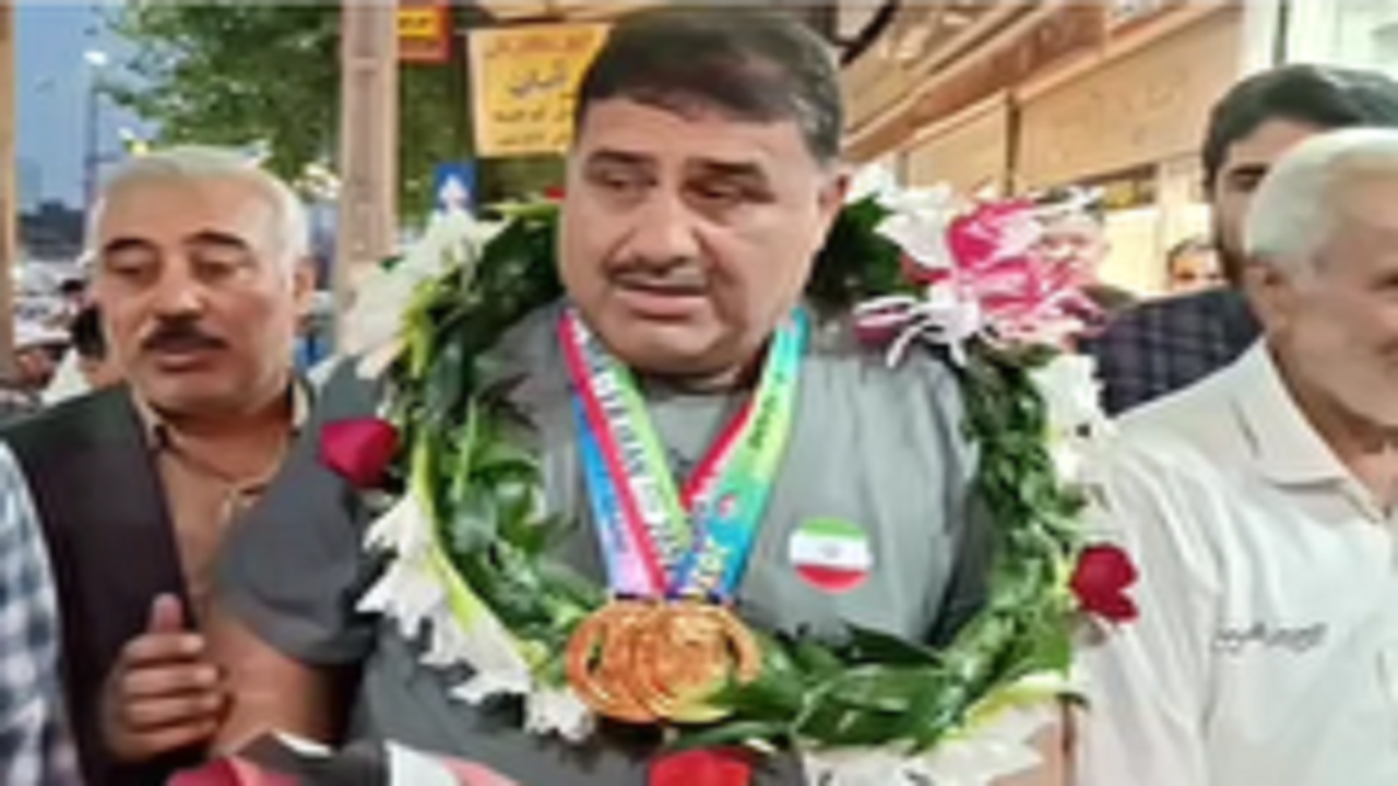 استقبال از مدال آور مسابقات بین المللی مچ اندازی در آزادشهر