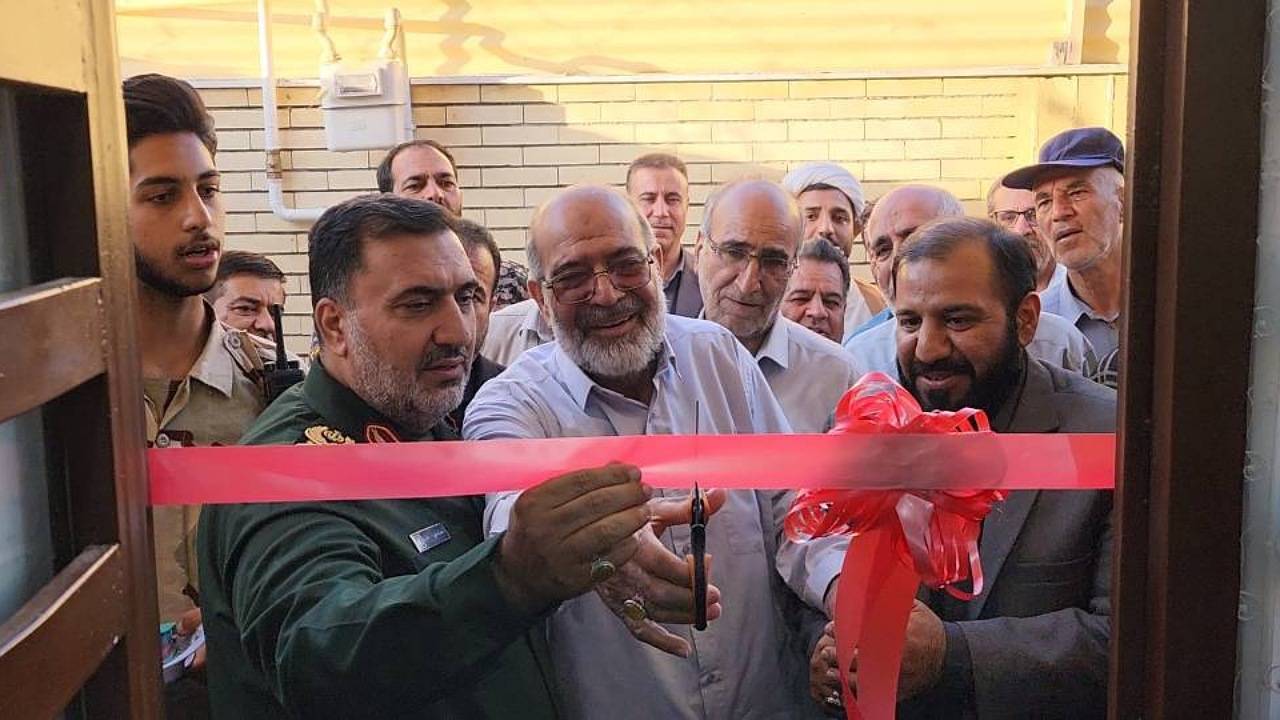 افتتاح مهمانسرای شهید رئیسی در زرند