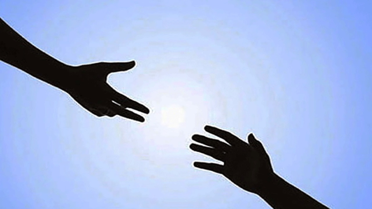 نجات جان جوان بیجاری از خودکشی توسط پلیس