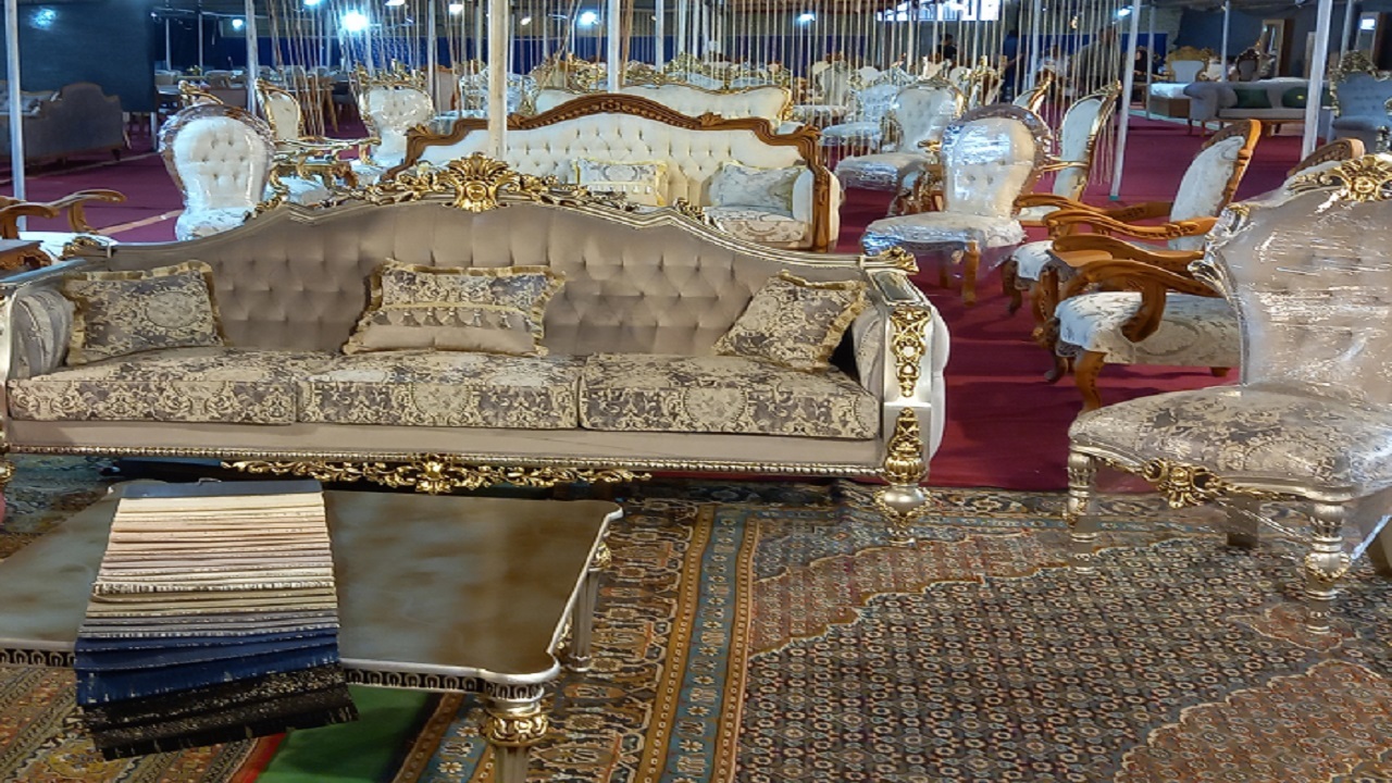 گشایش نمایشگاه تخصصی مبلمان و لوستر در مراغه