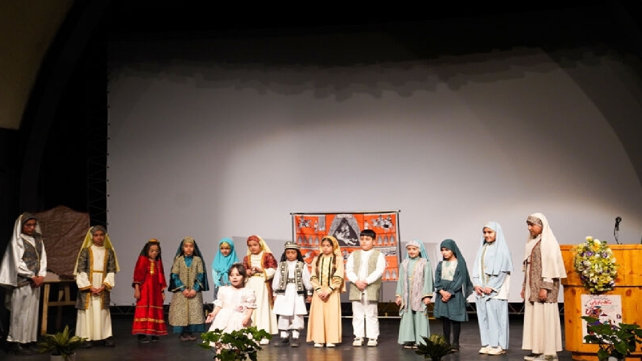 مجموعه‌ کتاب پنج جلدی «یک پاورقی» رونمایی شد