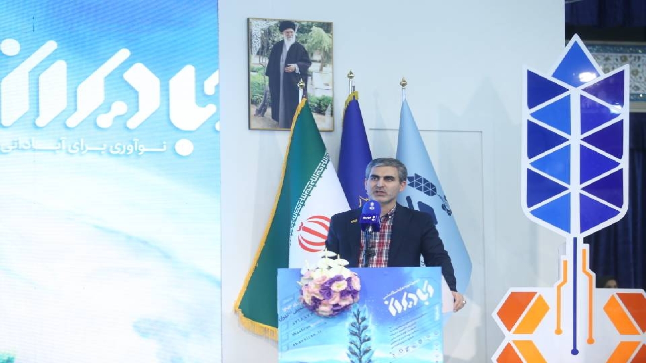 نمایشگاه آبادیران پیوند دهنده سه مفهوم مورد تاکید مقام معظم رهبری است
