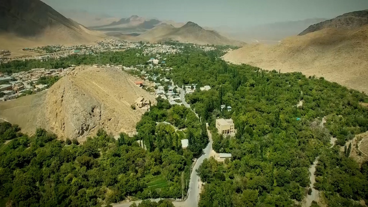 جاذبه های گردشگری شهر برزک کاشان + فیلم