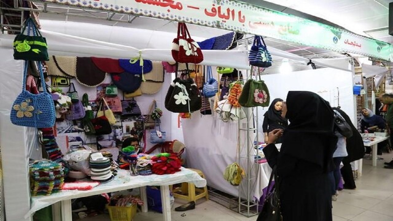 بانوان کارآفرین صاحب بازارچه دائمی می‌شوند