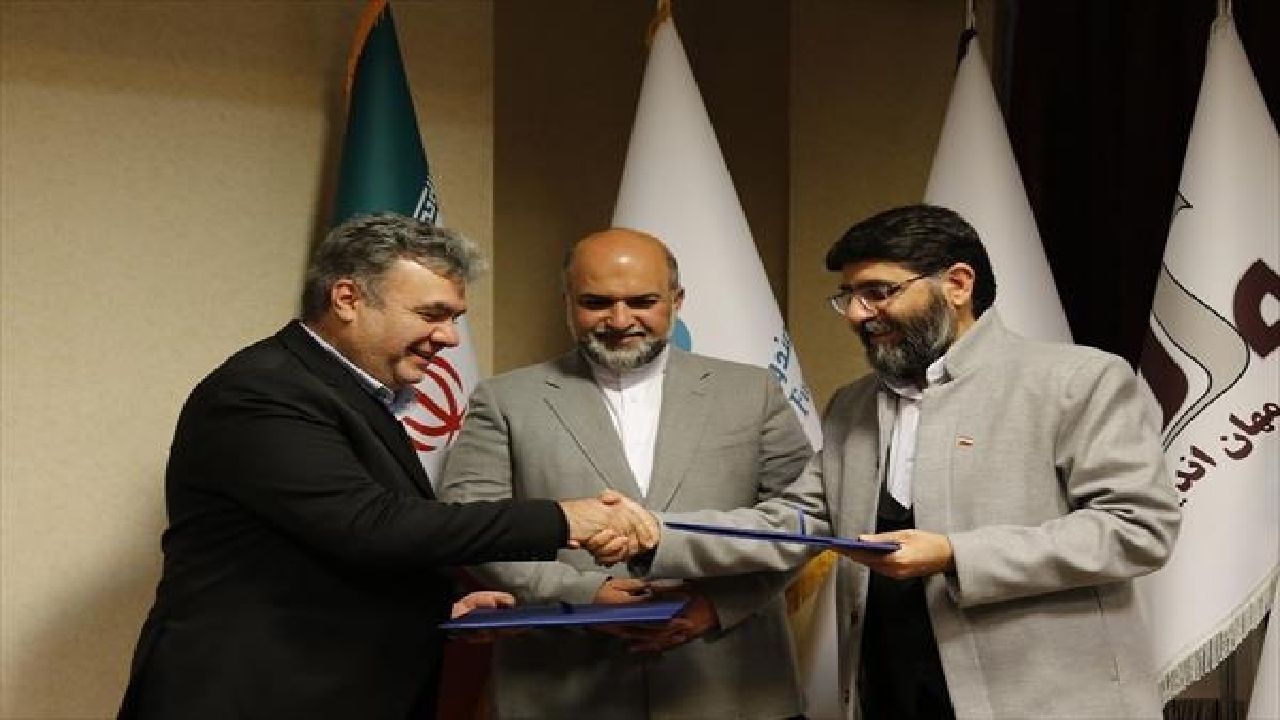 آثار هنرمندان در مناطق کم برخوردار حمایت می‌شود