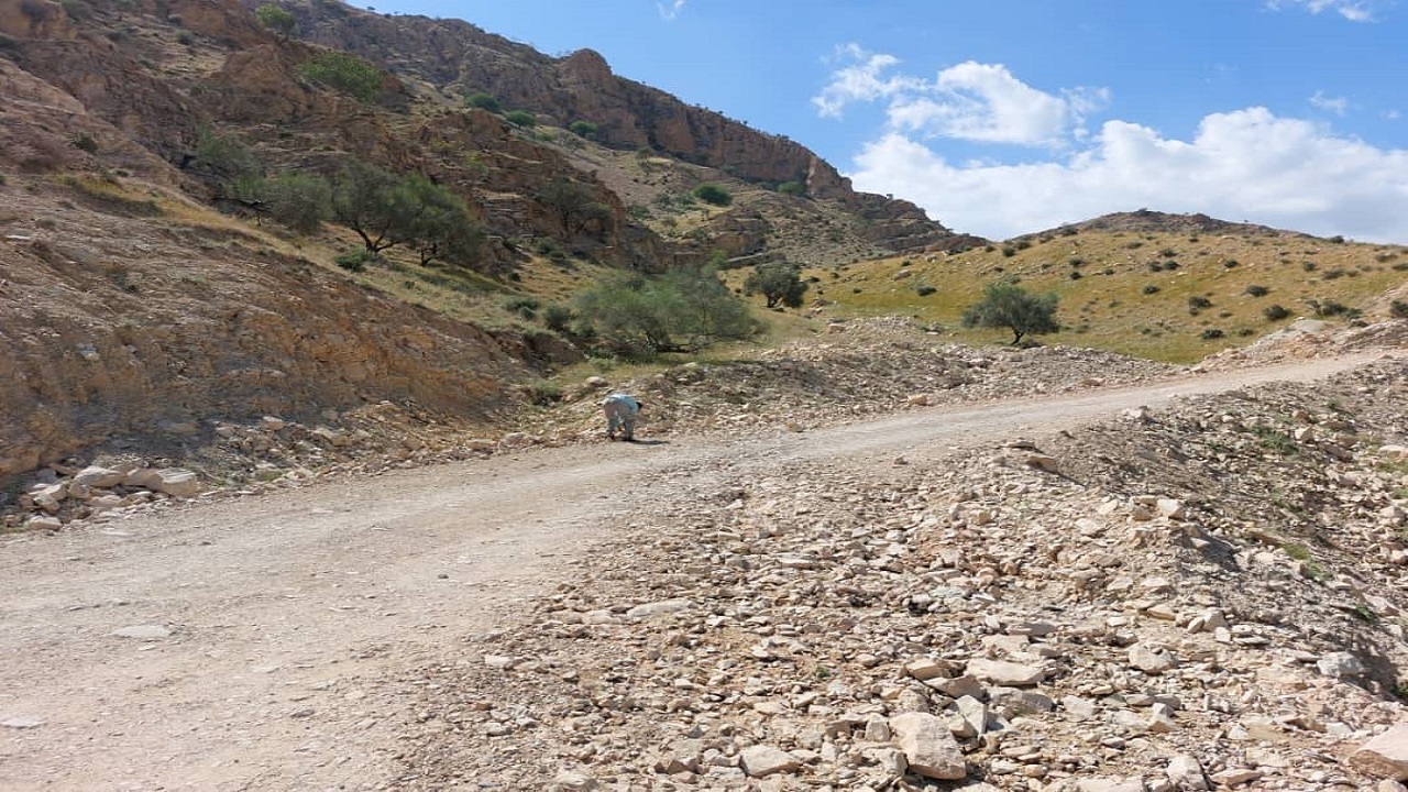 مشکلات جاده روستای الیف و دردسرساز شدن آن برای اهالی + فیلم و تصاویر