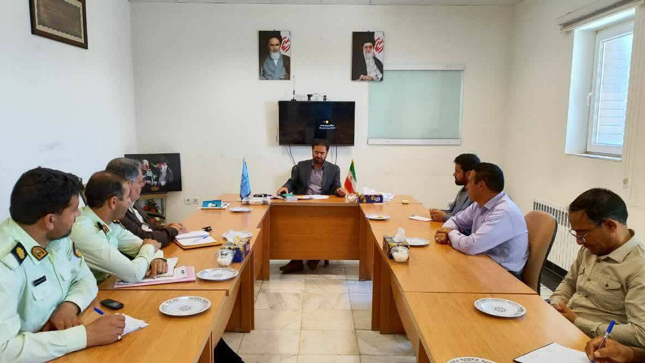 نصب تبلیغات بر روی اموال عمومی ممنوع!