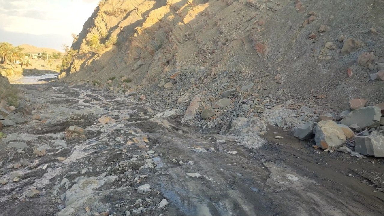 مسدود بودن راه روستای پوسمن در بشاگرد