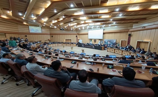 نشست هم اندیشی با فعالان اقتصادی گیلان
