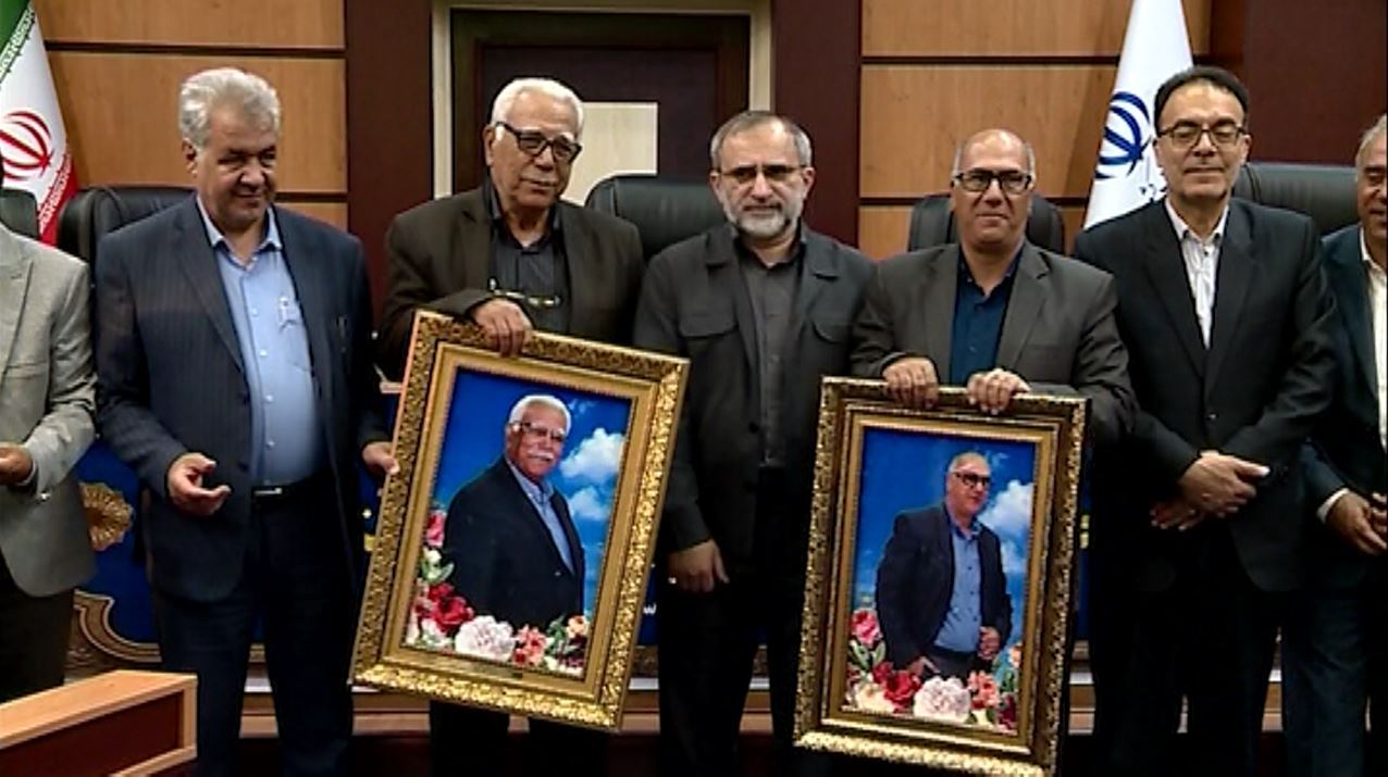 قدردانی از کشاورزان برگزیده