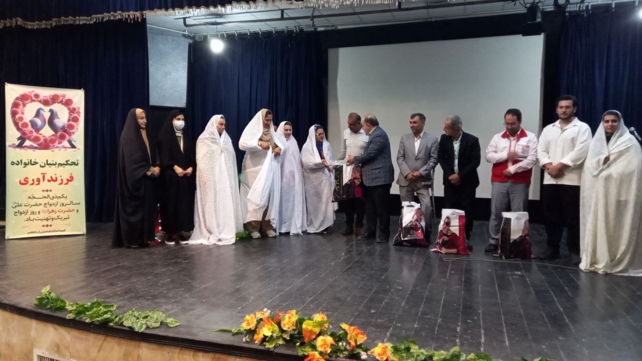جشن ازدواج ۱۰ نوعروس خانواده کمیته امداد بابلسر