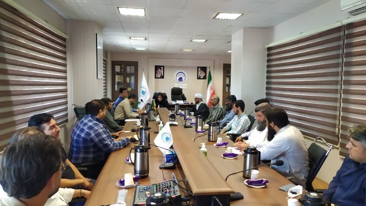 بررسی برگزاری نماز عید سعید قربان اتباع در بوشهر