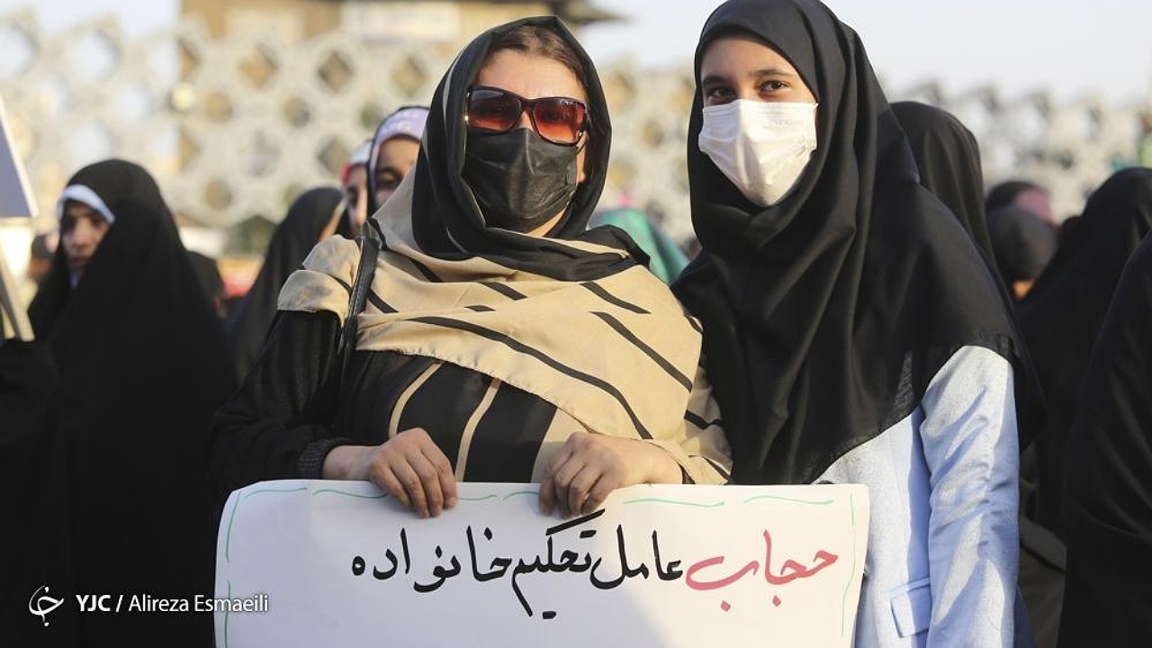 بی‌حجابی یک آسیب اجتماعی است