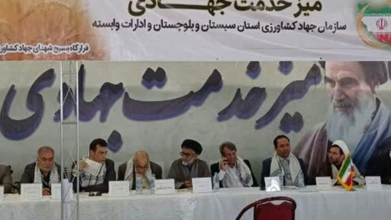 برپایی ۱۴ میز خدمت جهادی در زاهدان