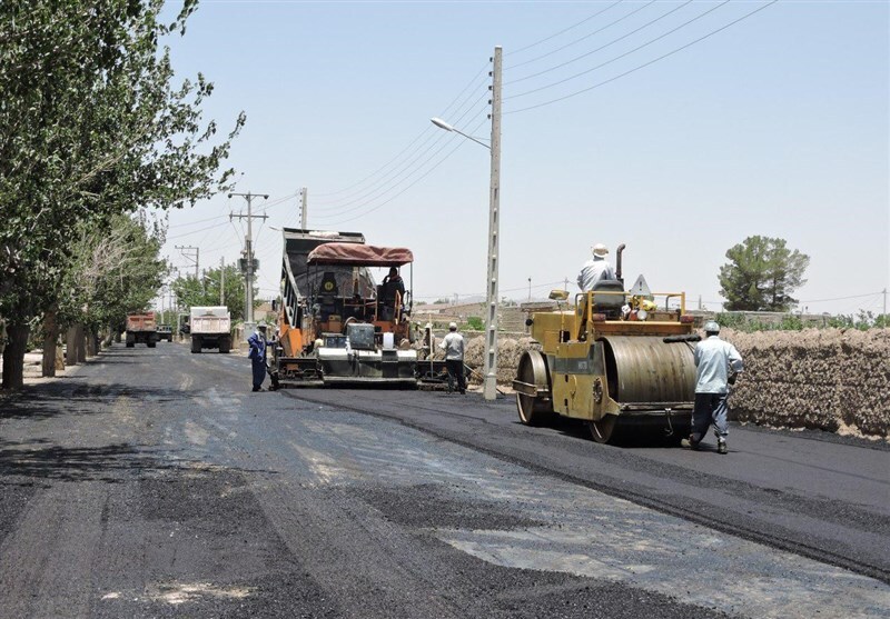 ساخت و بهسازی ۴۱۰ کیلومتر راه فرعی و روستایی خوزستان