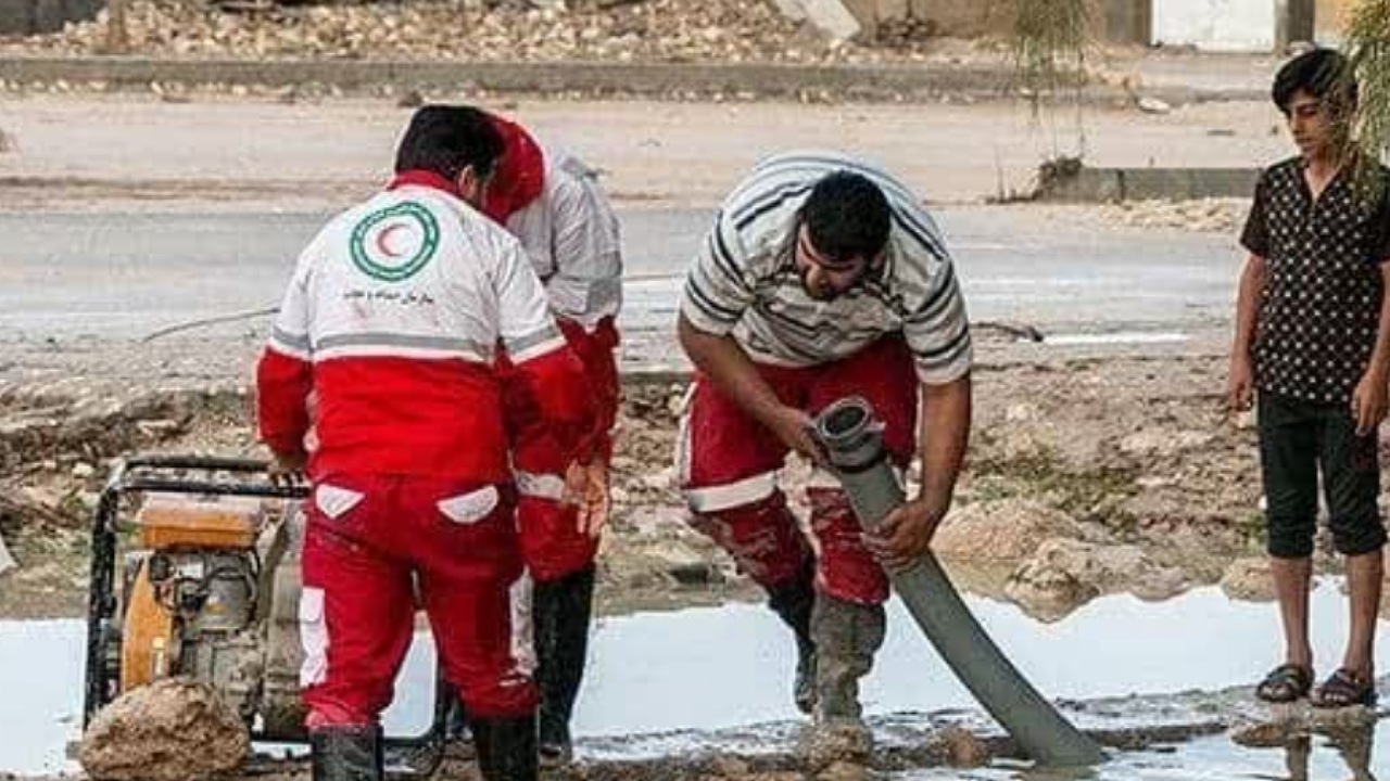 آماده‌باش نیرو‌های عملیاتی هلال احمر درپی هشدار سازمان هواشناسی مبنی بر رگبار باران