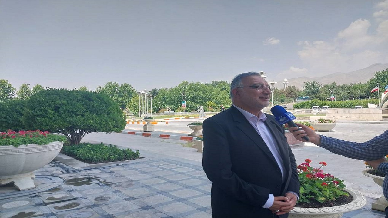مبارزه با فساد در دولت من مقدم بر هر چیزی است