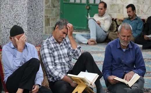 زمزمه دعای عرفه در مهردشت + تصاویر زمزمه دعای عرفه در مهردشت + تصاویر