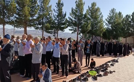 اقامه نماز عید قربان در خراسان جنوبی + تصاویر
