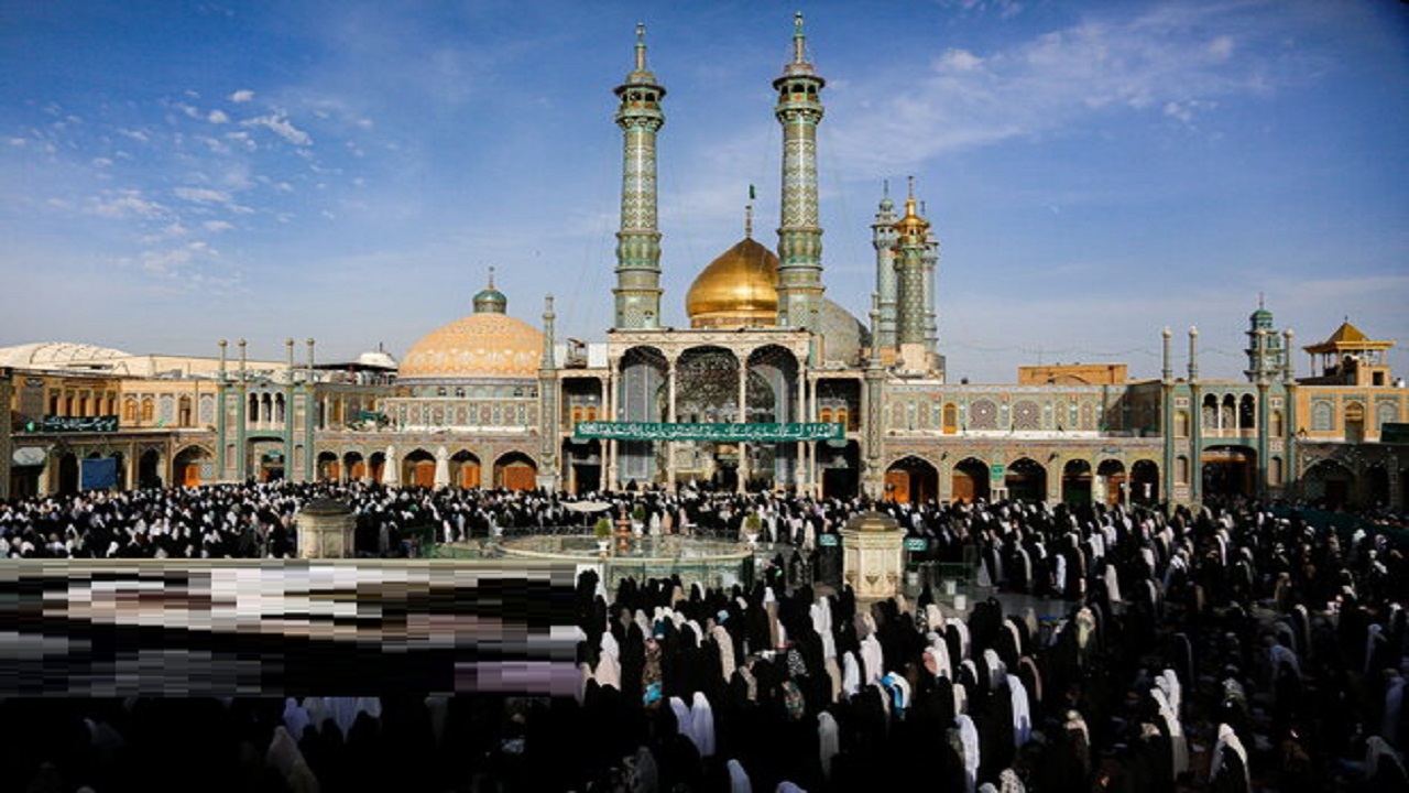 نماز عید قربان در حرم حضرت معصومه (س) و مسجد جمکران اقامه شد