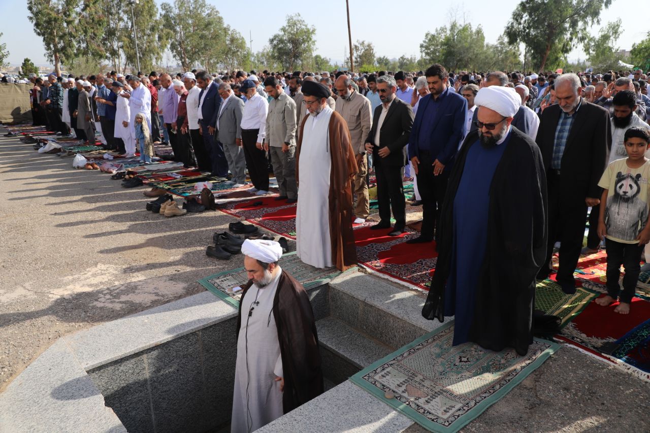 اقامه نماز عید قربان در زاهدان +فیلم و تصاویر