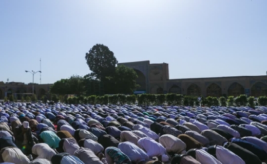 اقامه نماز عید قربان در قزوین+ تصاویر