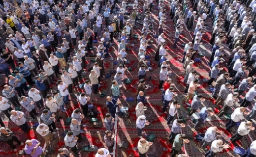 اقامه نماز عید قربان در قزوین+ تصاویر
