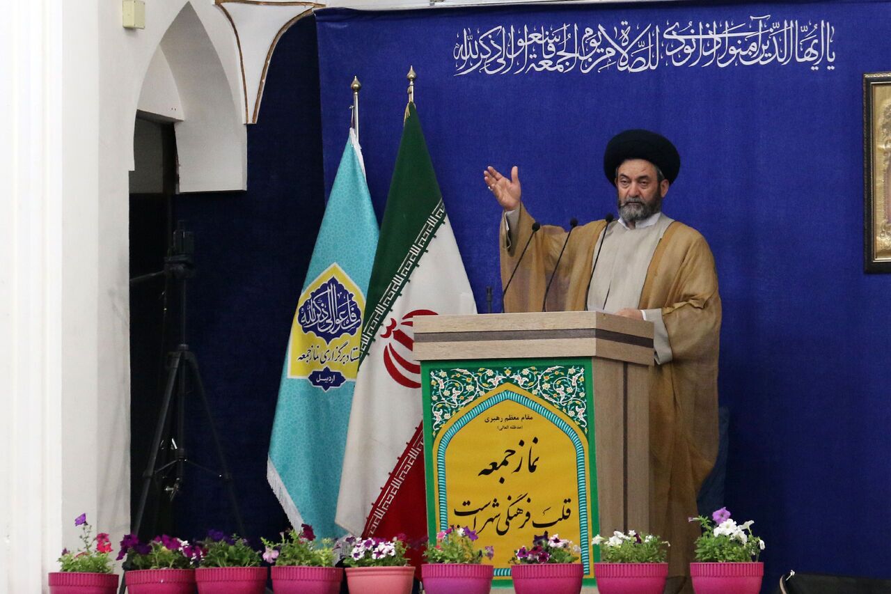 قاتلان ۳۷ هزار مسلمان فلسطین باید عقوبت شوند